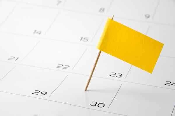 Flag the event day or deadline on day 30 on calendar